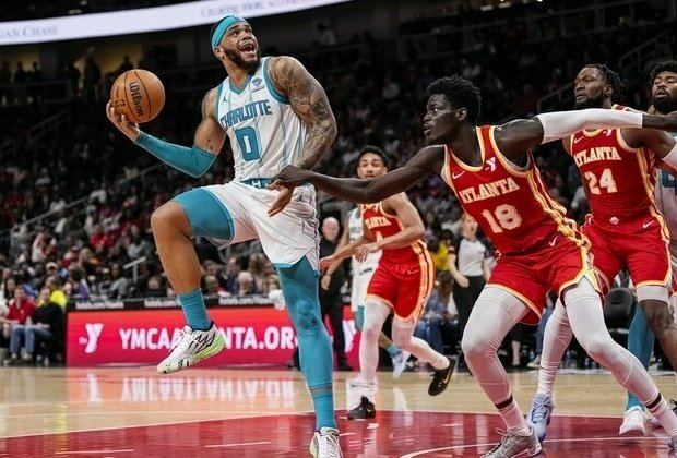 Hawks and Hornets have hot streaks in common