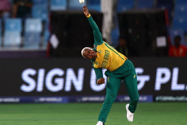 Nonkululeko Mlaba reprimanded for gesture towards Harleen Deol in Women's Cricket World Cup