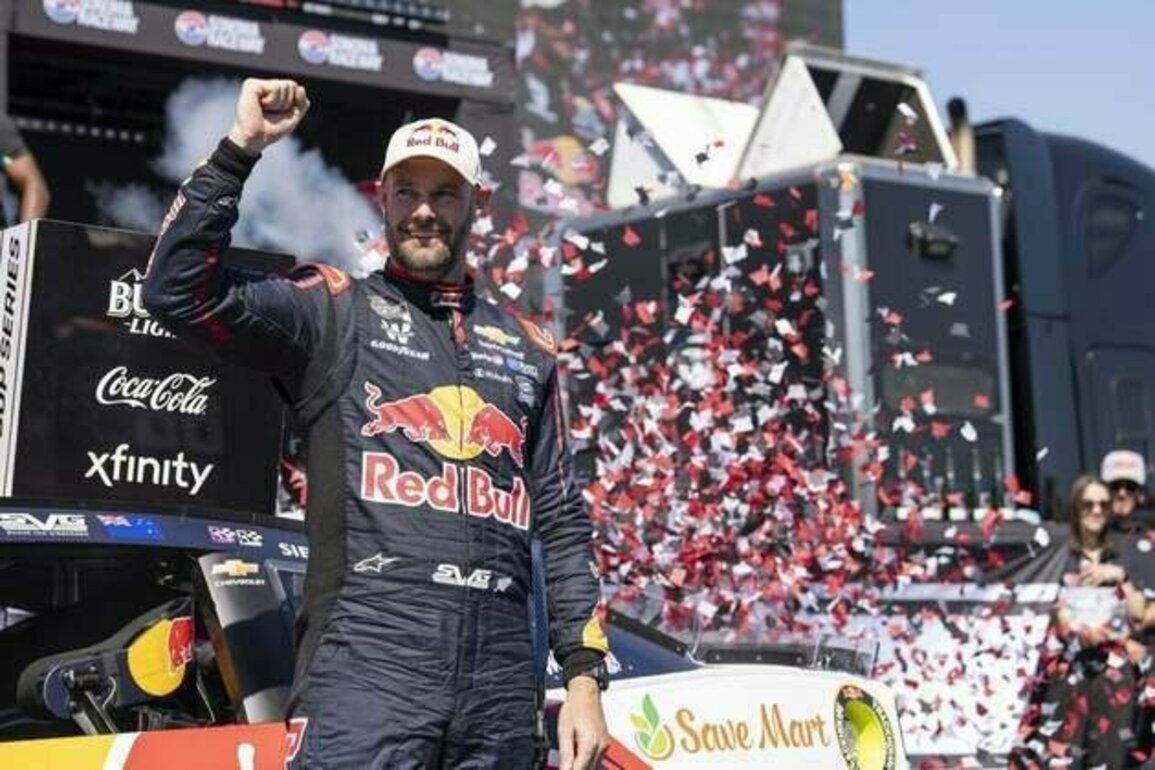 Shane van Gisbergen lands multi-year extension with Trackhouse Racing