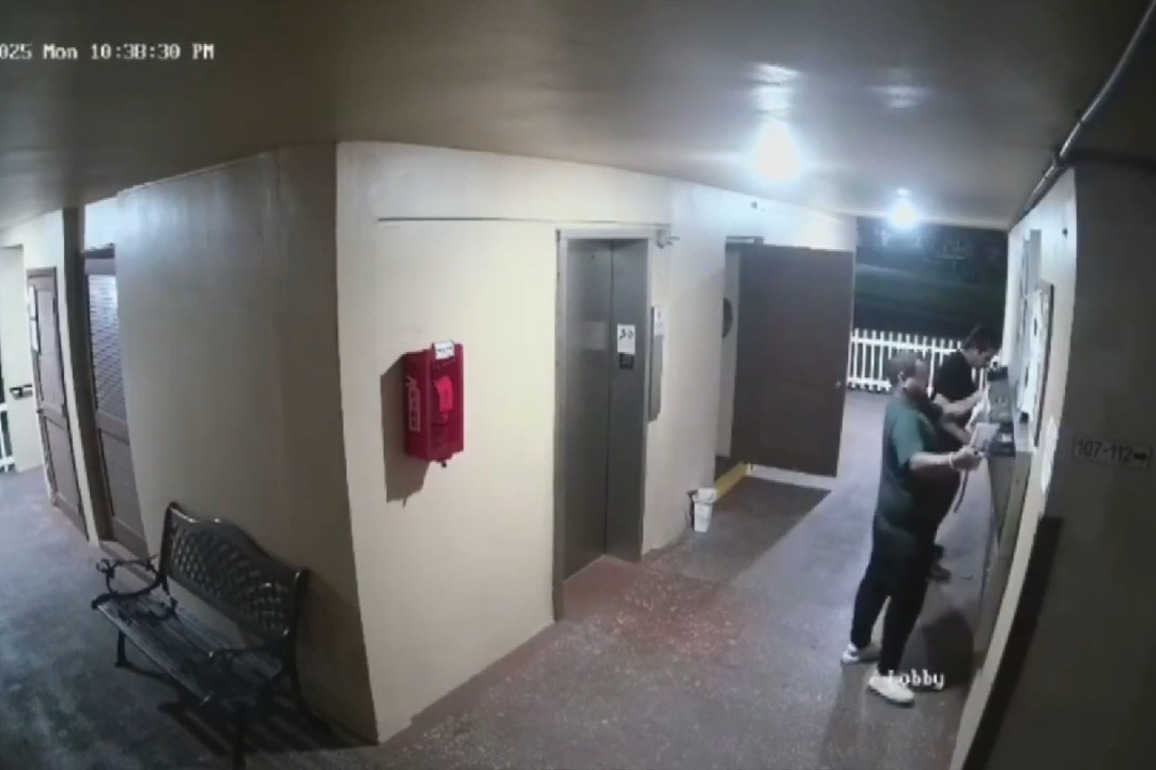 2 arrested for stealing mail in Sunrise, police say - WSVN 7News - Miami News, Weather, Sports