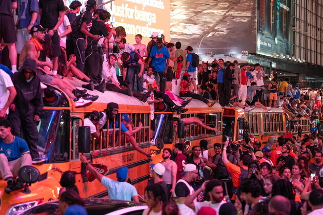 NYPD arrests more than 60 fans in chaos following Knicks' NBA finals victory