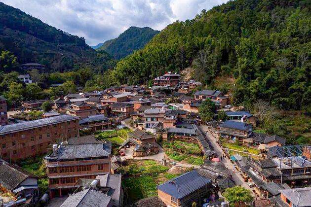 SW China's ancient Tea Horse Road finds new life in modern "slow travel"