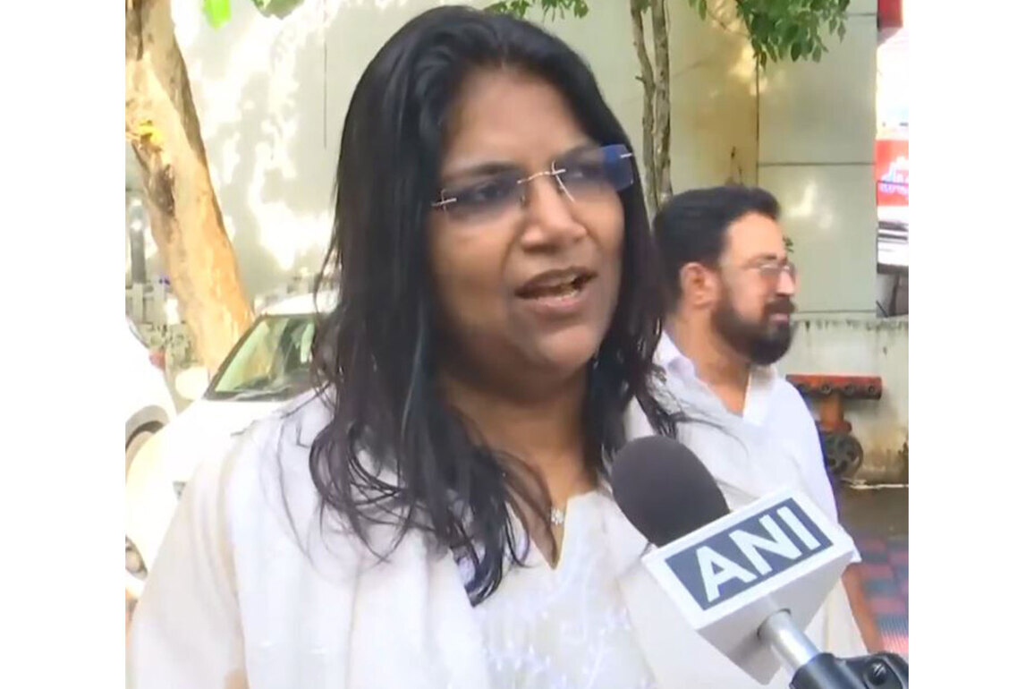 Keralam: Jebi Mather welcomes oath-taking of new UDF legislators, says "People were eagerly waiting for this"