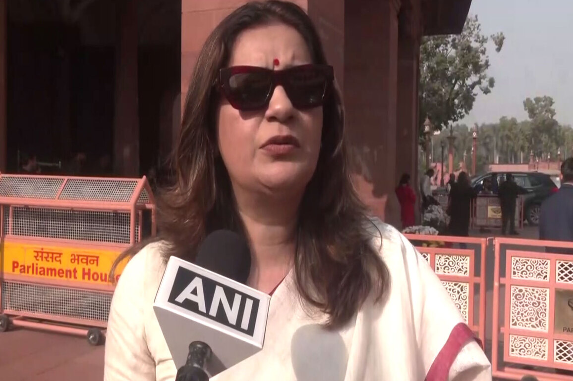 "Stop politics, find a solution": Priyanka Chaturvedi on need for air pollution discussion in Parliament