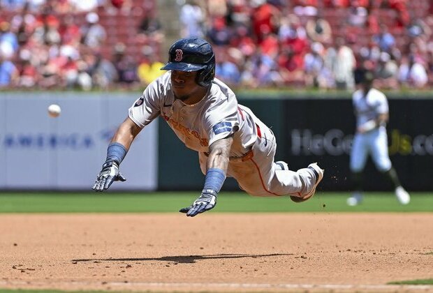 Rafael Devers homers again as Red Sox rout Cardinals 11-3