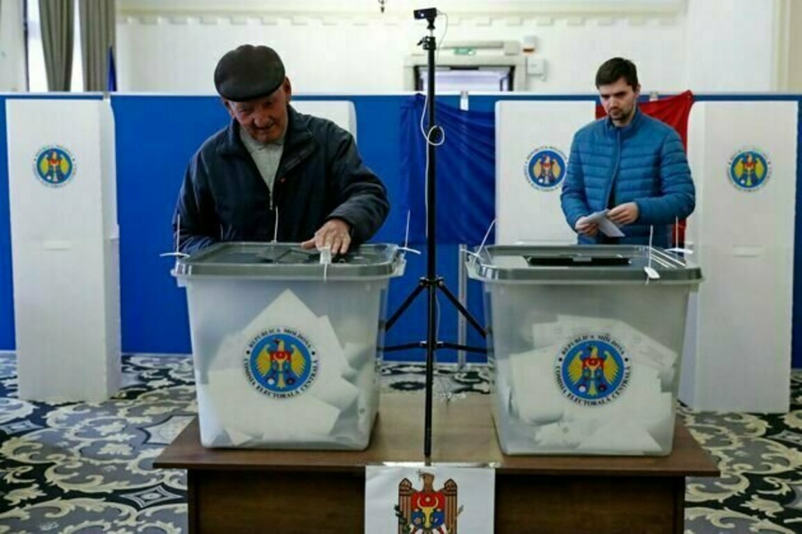 Why experts expect Russian interference in upcoming election on Ukraine's borders