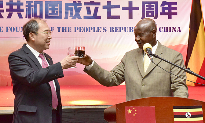 Museveni commends China for aiding Uganda's development Museveni commends China for aiding Uganda's development