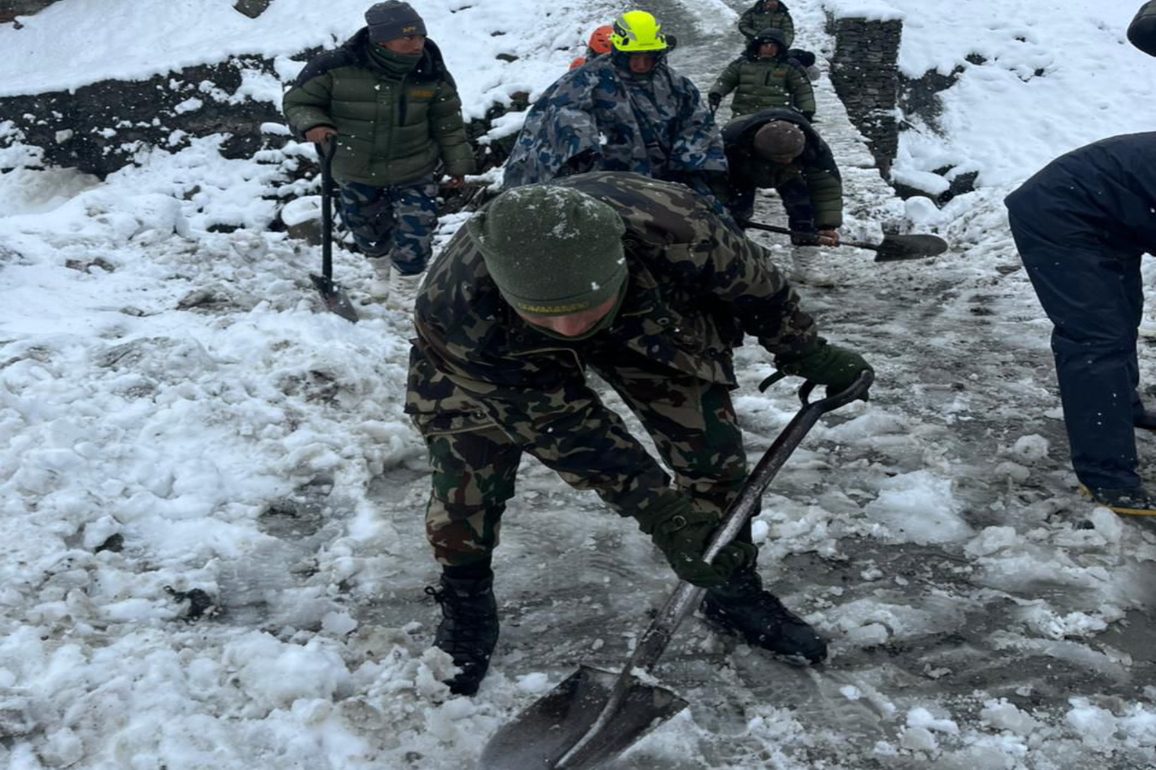 Nepali security forces rescue over 1,500 tourists from Himalayas post heavy snowfall