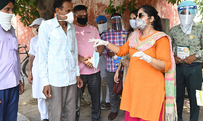 India reports record daily cases in coronavirus battle India reports record daily cases in coronavirus battle