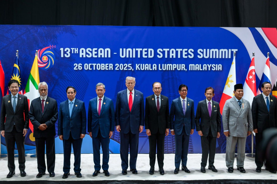 US signs trade treaties with Cambodia and Malaysia inks framework agreement with Thailand, Vietnam