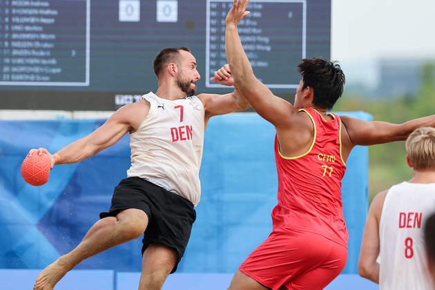 (SP)CHINA-CHENGDU-THE WORLD GAMES 2025-BEACH HANDBALL-MEN'S PRELIMINARY ROUND-DEN VS CHN (CN)