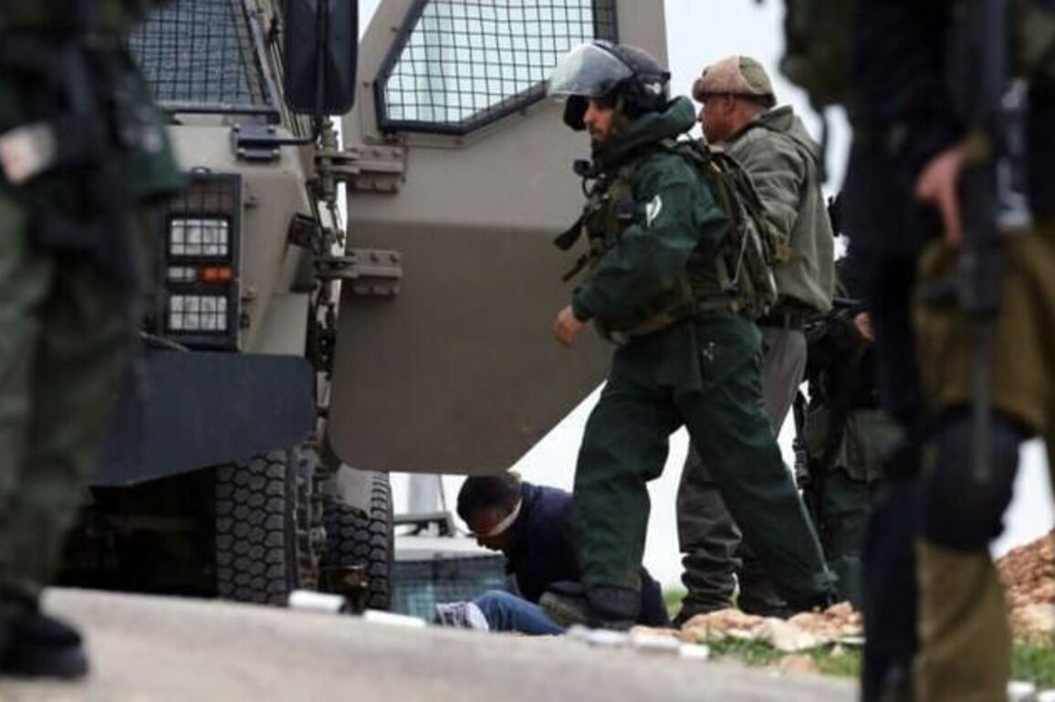 Israeli forces arrest 43 Palestinians in West Bank raids