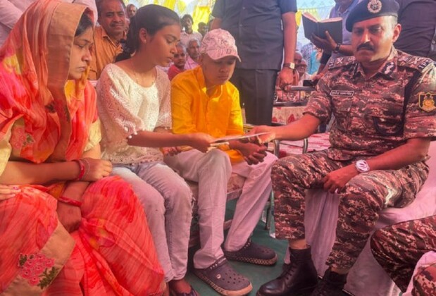 Jharkhand: CRPF DG meets family of slain Head Constable Mahima Nand Shukla, assures support