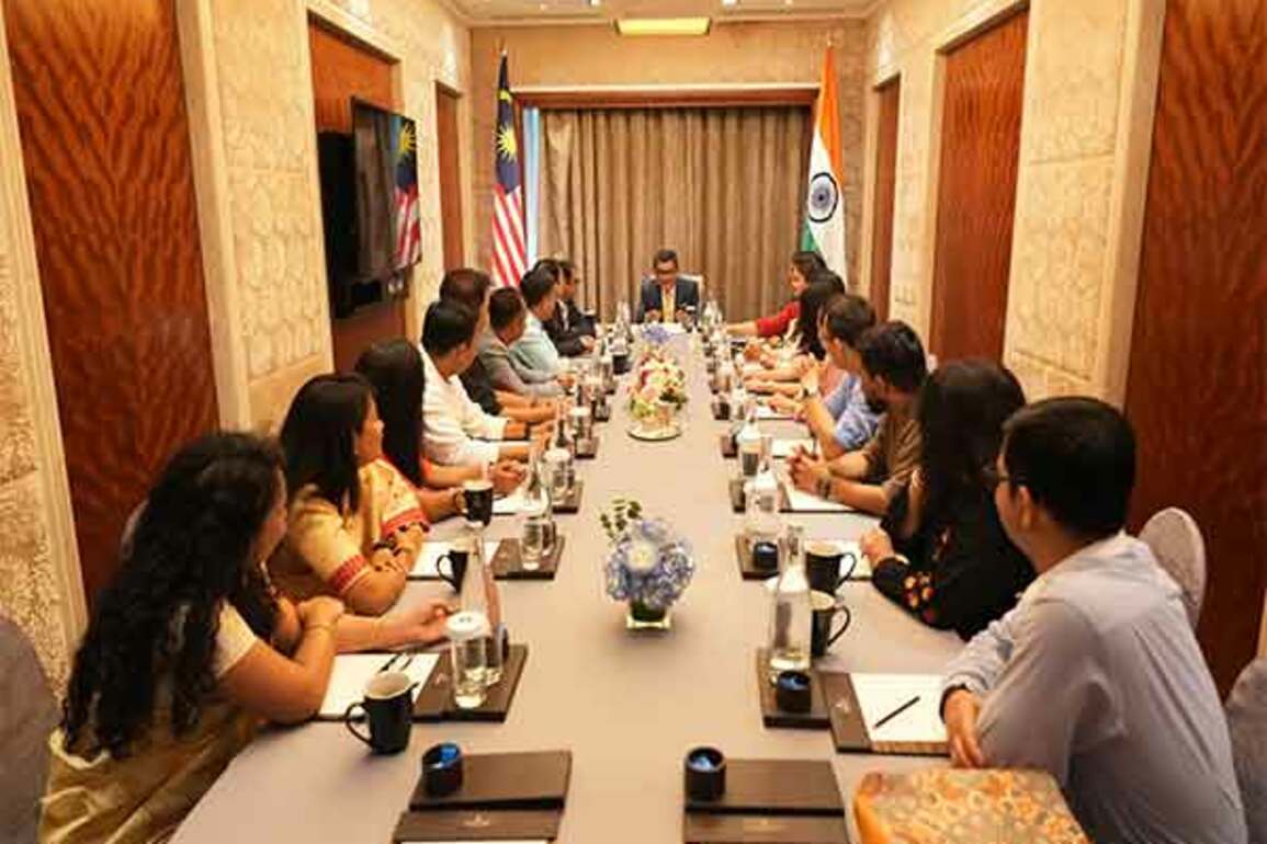 MoS Margherita interacts with Indian diaspora in Malaysia