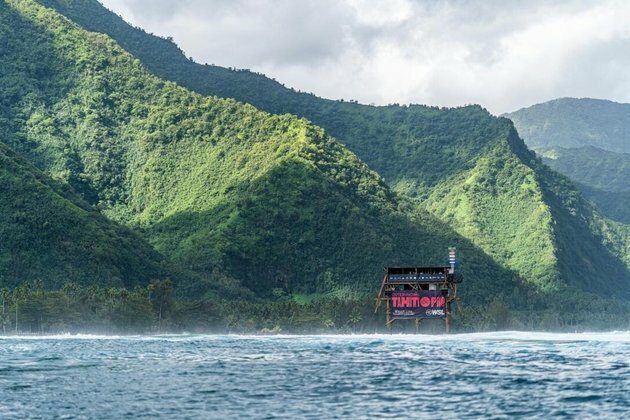 Same venue, smaller tower: Olympics stick with Tahiti surf beach