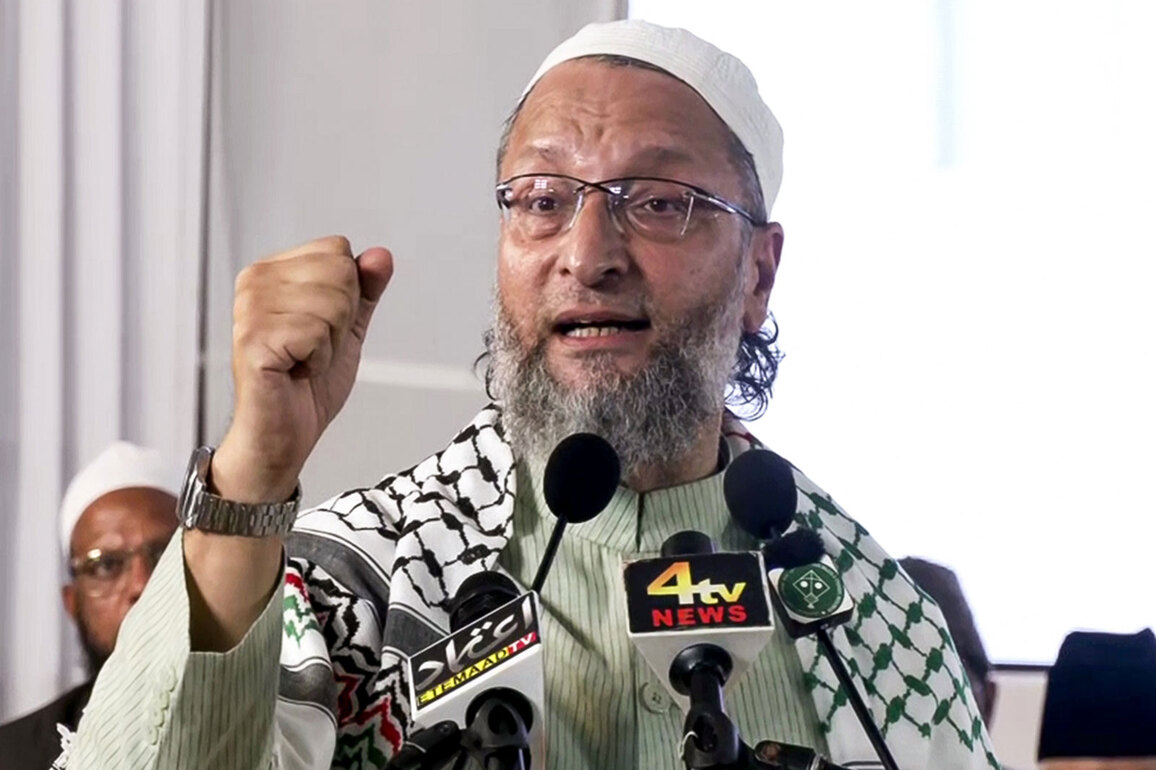 "Sab kuch luta ke hosh mein aaye to kya kiya": Owaisi takes dig at Omar Abdullah amid calls to remove PSA