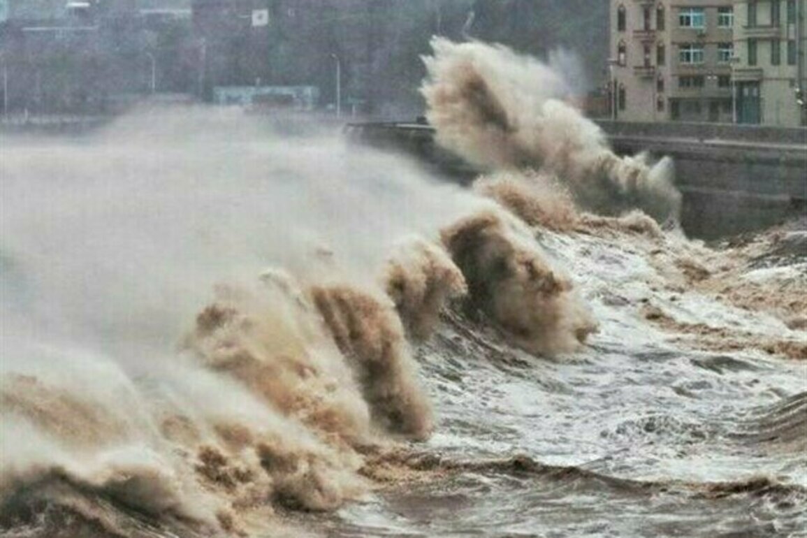 China Cancels Hainan Flights As Typhoon Matmo Nears during Holiday