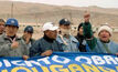 Mineradores bloqueiam estrada entre Peru e Brasil