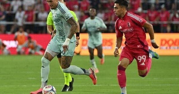 Rafael Navarro could tilt advantage to St. Louis in Whitecaps match