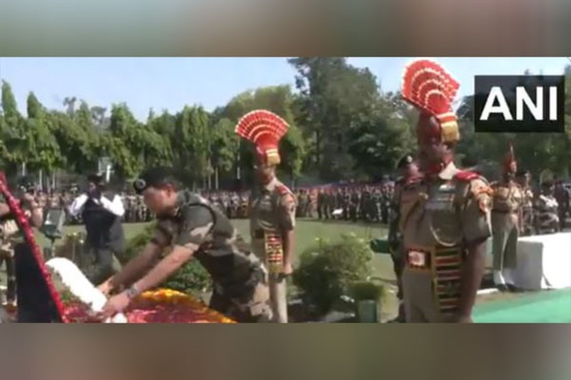 J-K: BSF DG Daljit Singh Chawdhury pays tribute to BSF personnel Md Imteyaz, Deepak Chingakham killed in Pakistan shelling