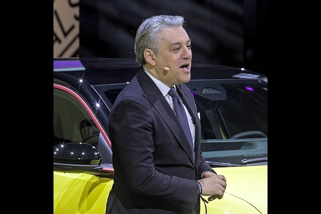 Kering picks Renault's de Meo to fix Gucci, slash soaring debt