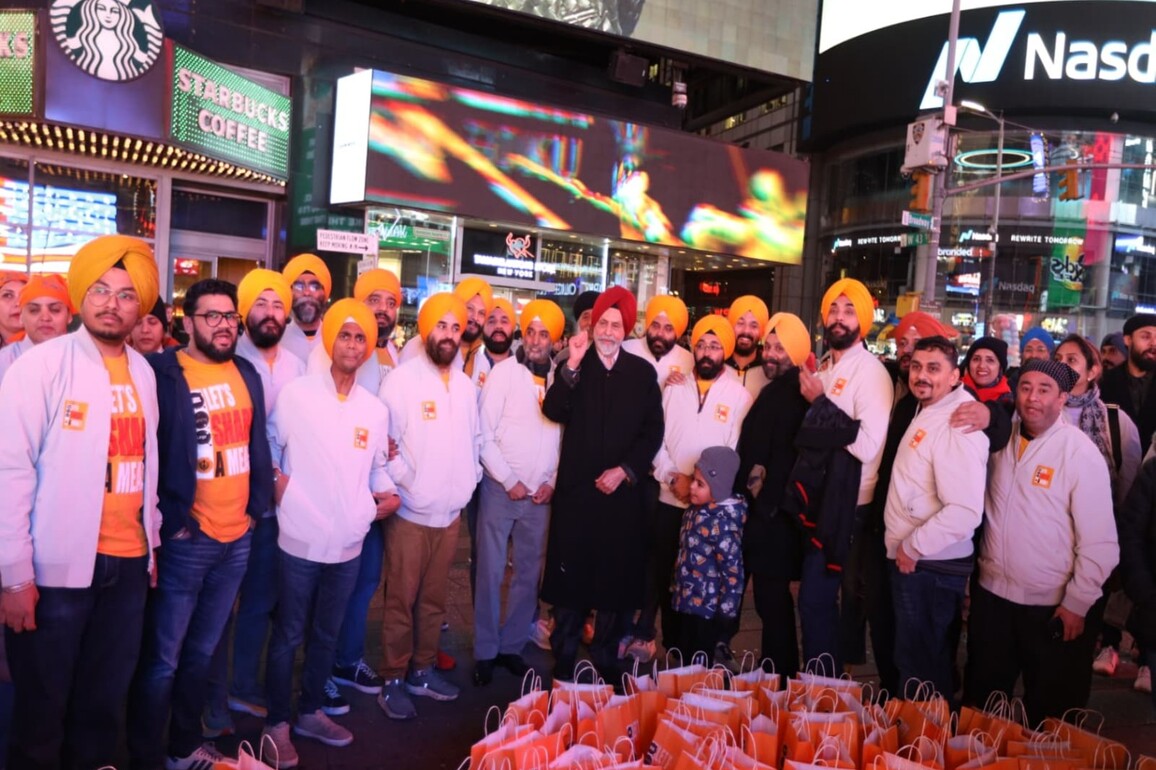 New York: 'Let's Share a Meal' celebrates Guru Nanak's teachings through serving free meals