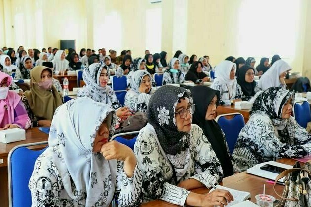 Kualitas guru di Indonesia berisiko tertinggal tanpa perbaikan Pendidikan Guru Awal