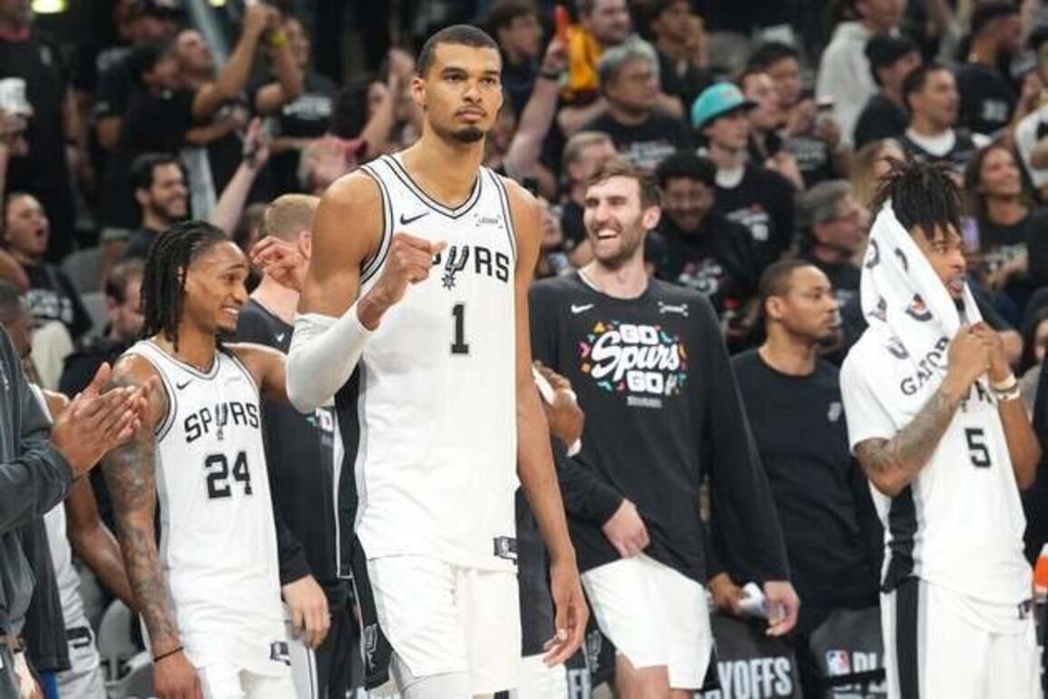 Spurs aim to keep rolling in West semis as Wolves' chances improve