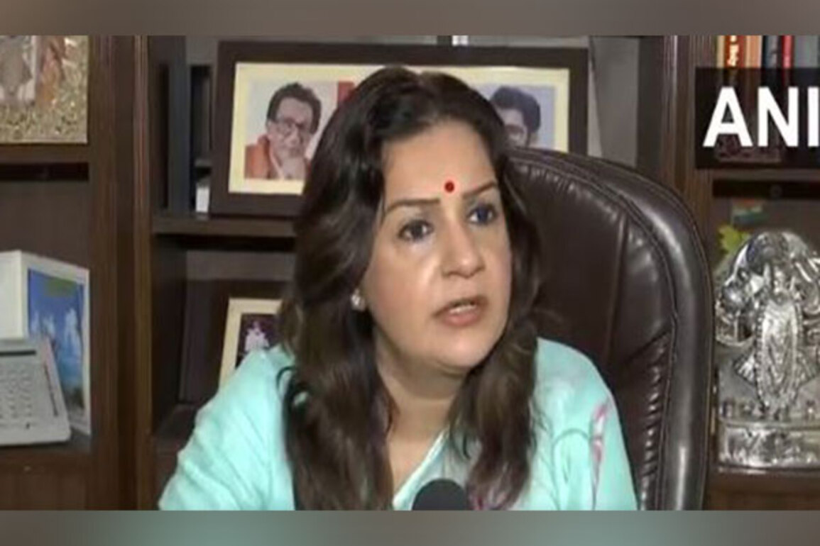 "How are citizens of Delhi safe if CM herself is unsafe?": Priyanka Chaturvedi on attack on Rekha Gupta