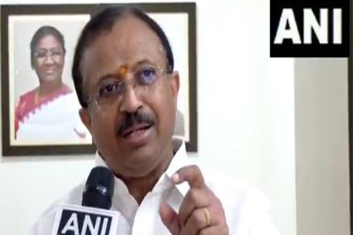 "Congress under impression that country is family property": BJP's Muraleedharan on protest against ED