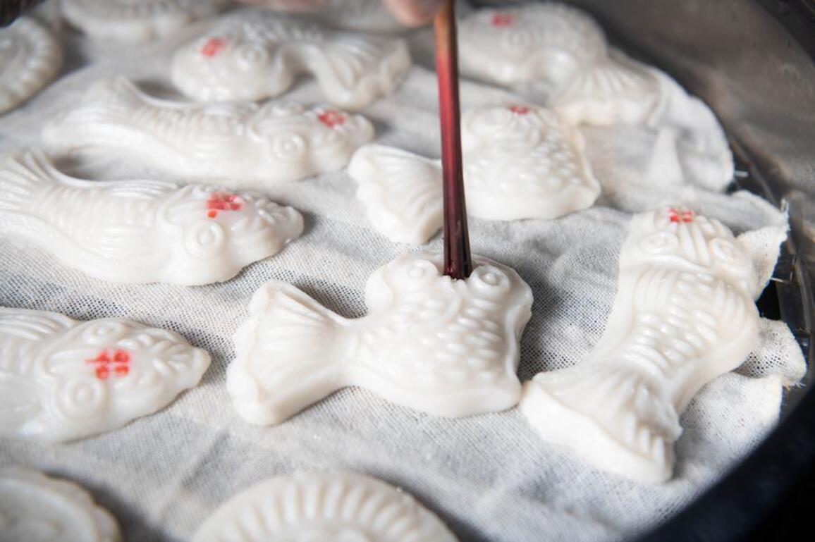 GLOBALink | Festive vibes ahead of Spring Festival in ancient villages of E China's Anhui