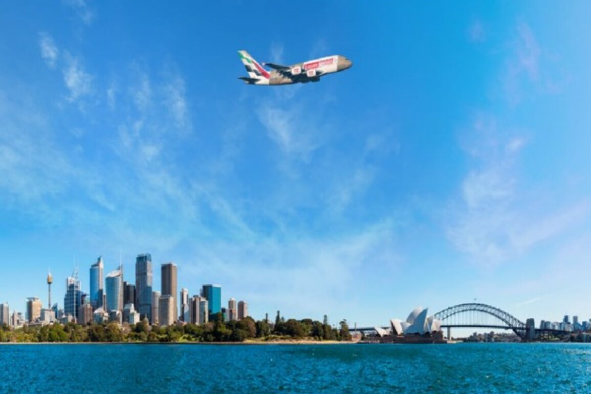 Emirates courier express expands to Australia