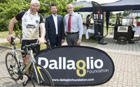 Dallaglio swings by Wolseley