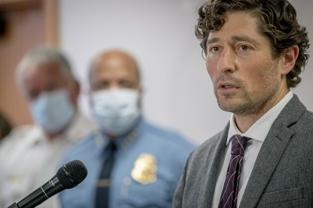 As Minneapolis Burns, Mayor Takes Heat for Response