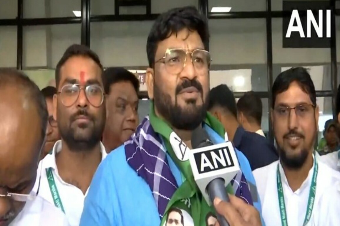 Jharkhand Minister Hafizul Hassan clarifies 'Shariat first, then Constitution' remark