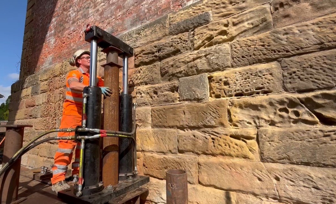 Rober Bullivant is employing a jack-down piling technique at the historical Yam Viaduct project site. Credit: Roger Bullivant