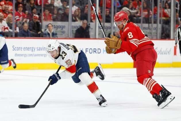 Carter Verhaeghe carries Panthers to comeback win over Wings