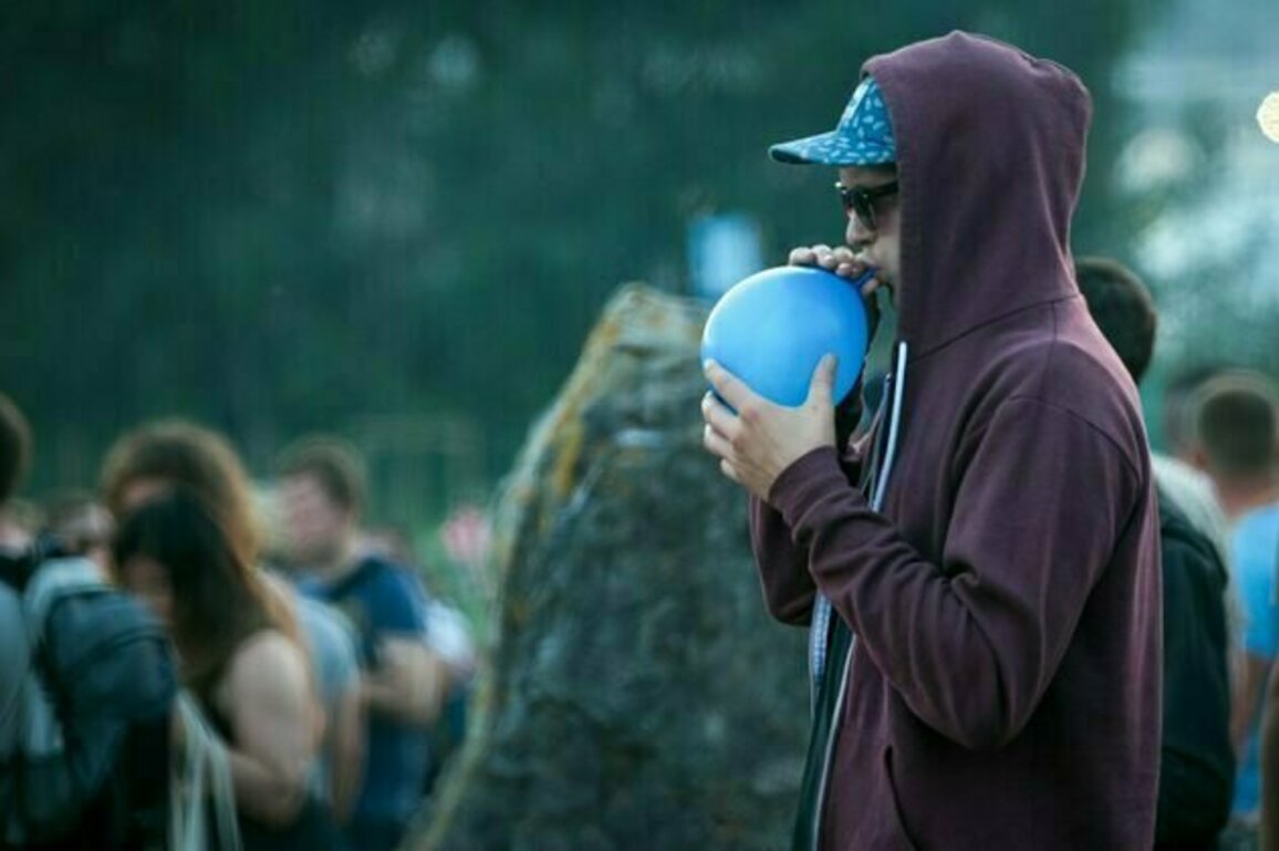 Nitrous oxide recreational use is linked to brain damage and sudden death - but 'laughing gas' is still sold all over the US
