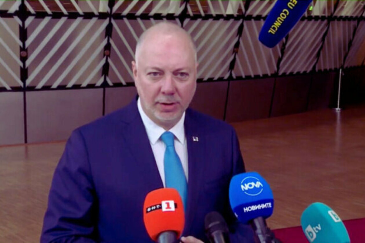 Bulgaria Aims to Become a Leading Arms Exporter, Says PM Zhelyazkov