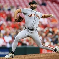 Robbie Ray, Giants win duel vs. Nick Martinez, Reds
