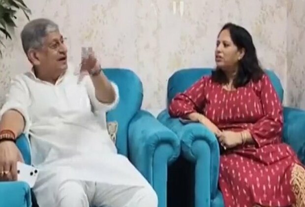 JDU's Rajiv Ranjan meets Sanjay Singh's family