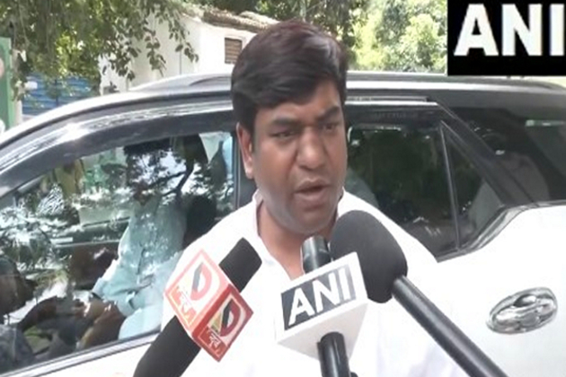 "Home Minister, Bihar CM should resign": VIP's Mukesh Sahani on Bihar electoral roll tampering