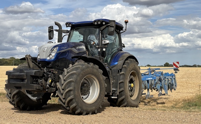 Feedback from operators of the outgoing models drove the design decision behind the new T7 SWB tractors, says New Holland.