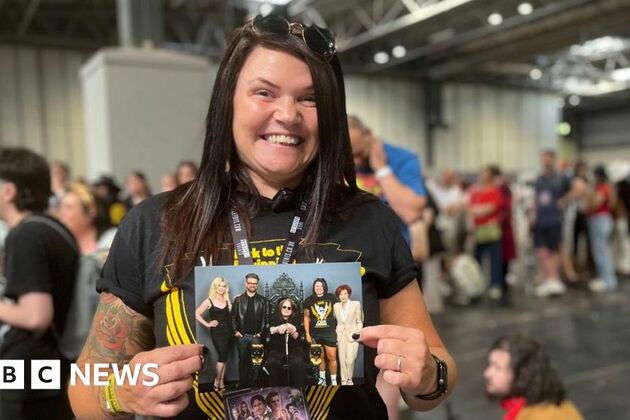Ozzy Osbourne fans&#39; joy after paying 666 for Comic Con meeting