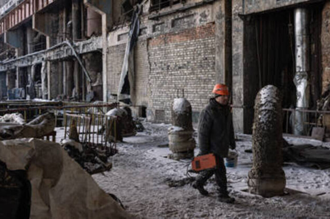 Why is Russia targeting Ukraine's energy grid?