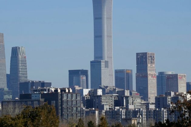 Chinese Capital&#039;s Population Declines for First Time Since 2003