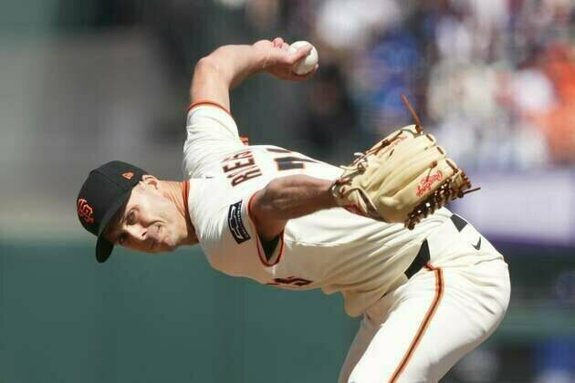 Giants deal standout reliever Tyler Rogers to Mets