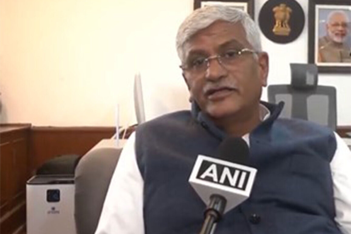 Gajendra Singh pays homage to Bhairon Singh Shekhawat in Udaipur; urges citizens to follow PM's appeals