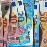 Bulgarias 2026 Minimum Wage to Equal 50% of Average Salary