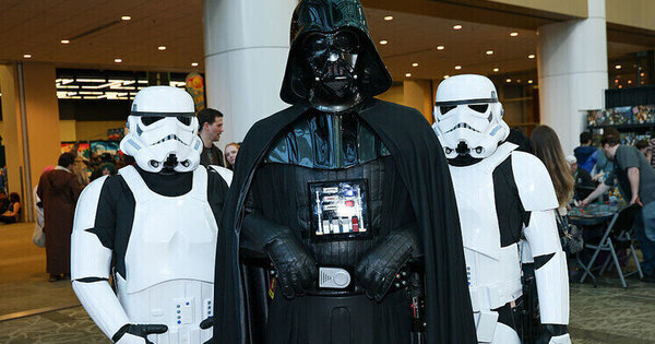 US pays compensation to viral Darth Vader protester